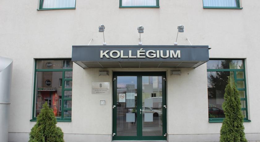 Хостел Famulus Kollégium