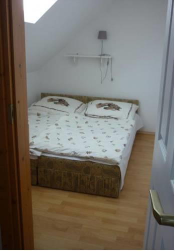 Апартаменты Júlia Apartman
