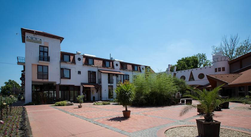 Отель Aqua Hotel