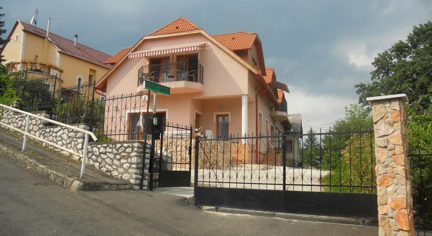 Гостевой дом Hejő Apartman