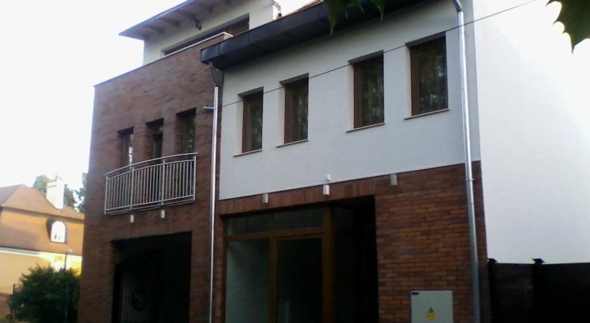 Апартаменты Bástya Apartmanház