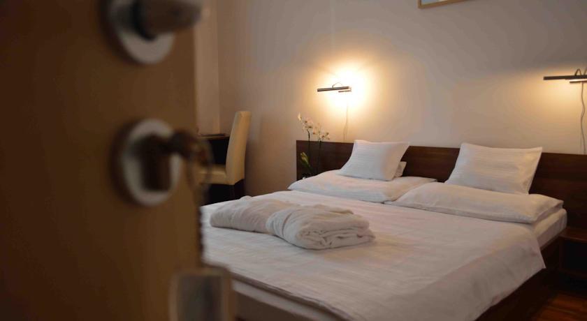 Мини-отель Atrium Panzio & Wellness