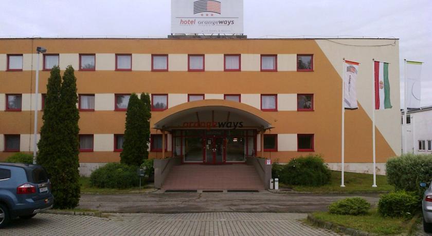 Отель Hotel Orangeways