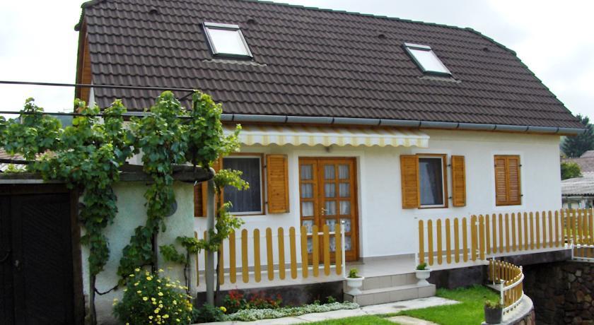 Гостевой дом Ódor Apartman és Vendégház