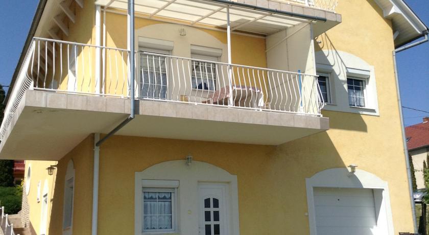 Agota Apartman