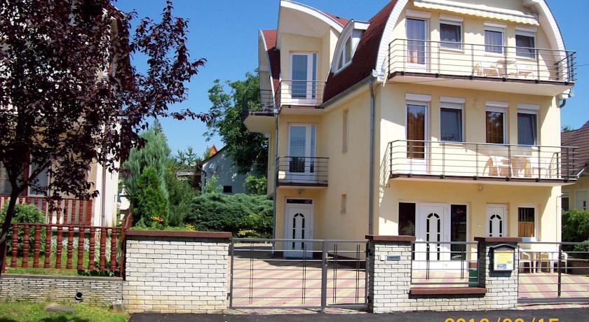 Апартаменты Márta Apartments House
