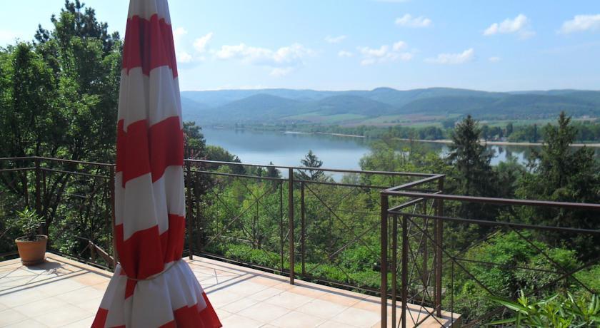 Апартаменты Holiday Apartmanház