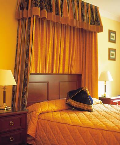 Отель The Lodge Guesthouse