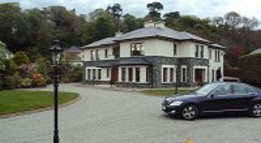 Fossa Lodge