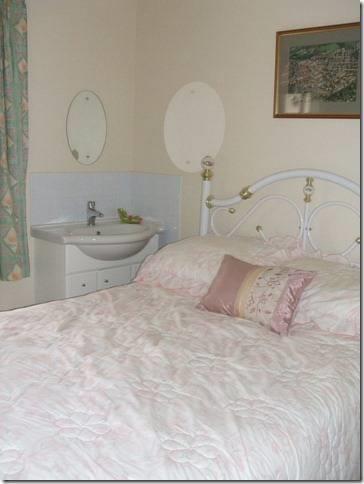 Мини-отель Sheridan Lodge B&B