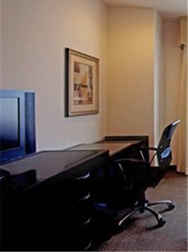 Отель Holiday Inn Express Hotel & Suites AMARILLO