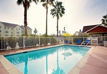 Отель TownePlace Suites Newark Silicon Valley