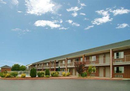 Отель Quality Inn Russellville