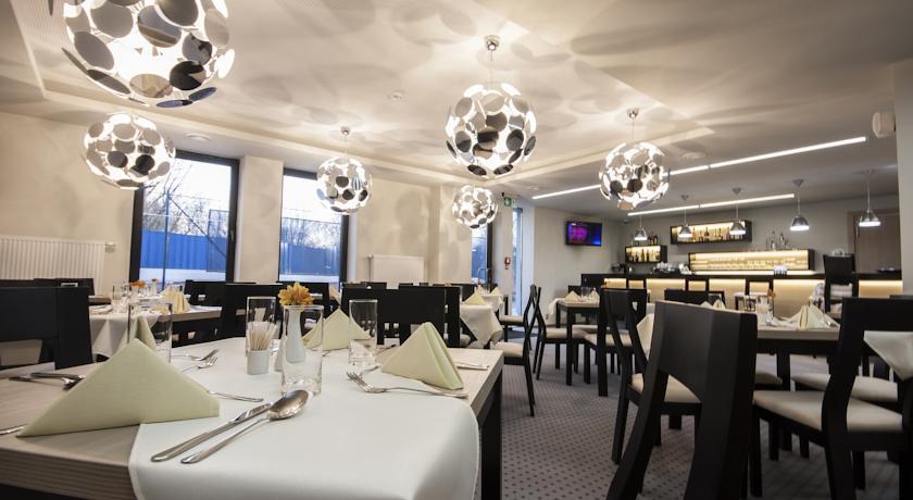Отель Hotel Aquacity Riverside