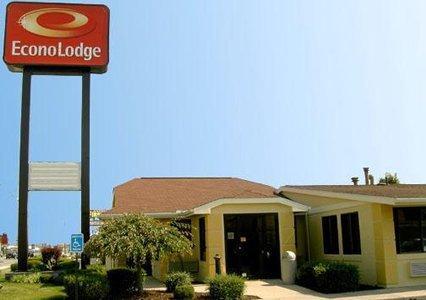 Отель Econo Lodge Norwalk