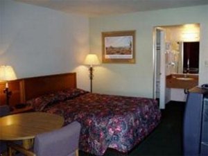 Отель Rodeway Inn Red Hills