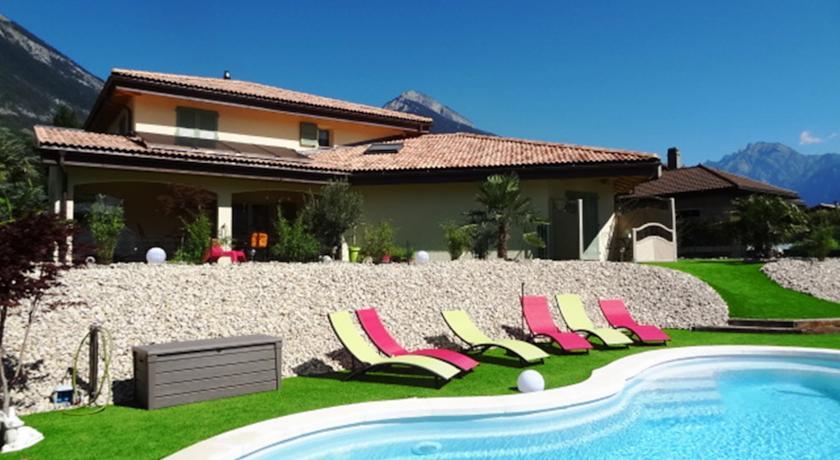 Мини-отель Bed & Breakfast La Petite Cigale