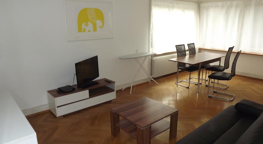 Apartments Swiss Star Basel Bristenweg
