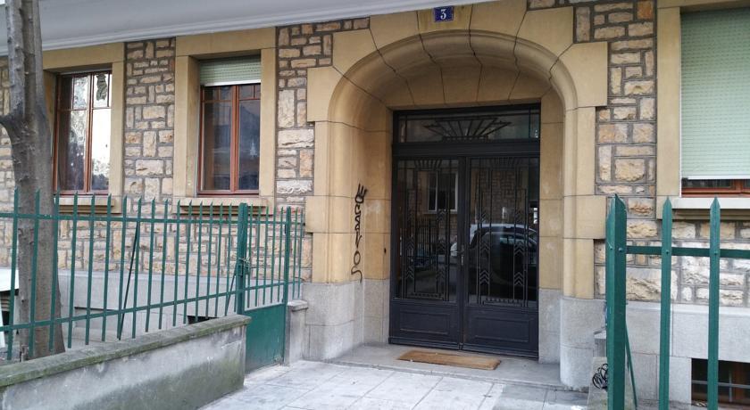 Apartment Henri-Veyrassat