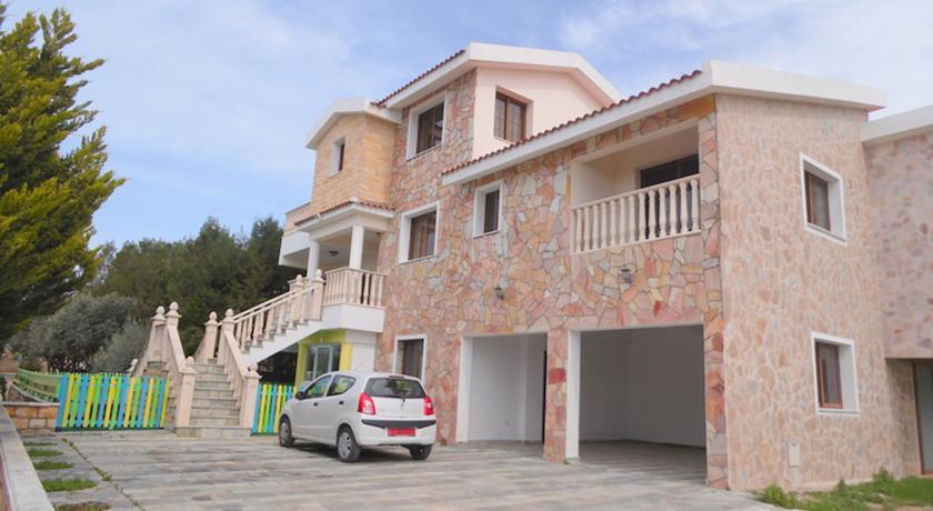 Вилла Villa Kapistris Dyo