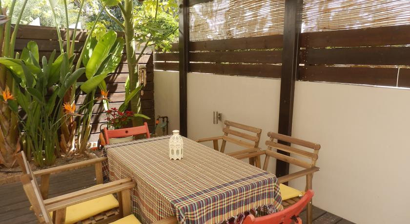 Апартаменты Strelitzia Apartment