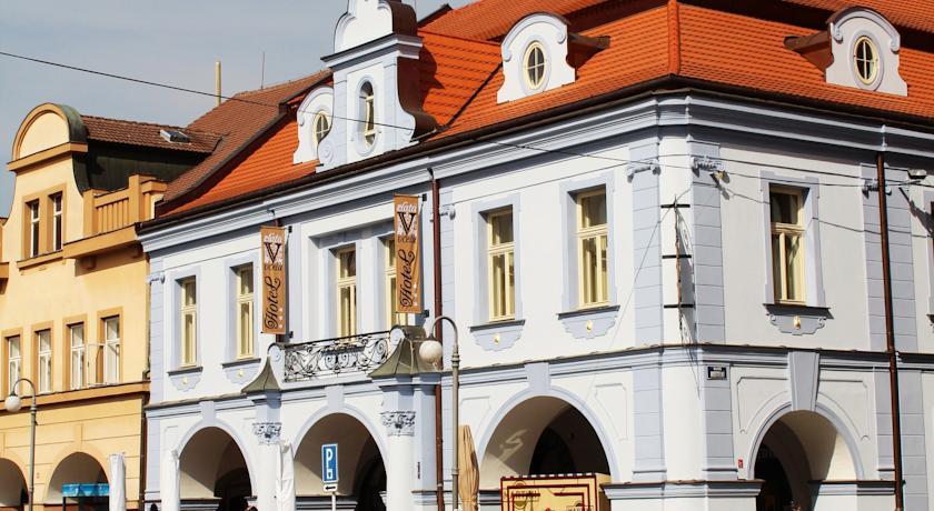 Отель Hotel Zlata Vcela