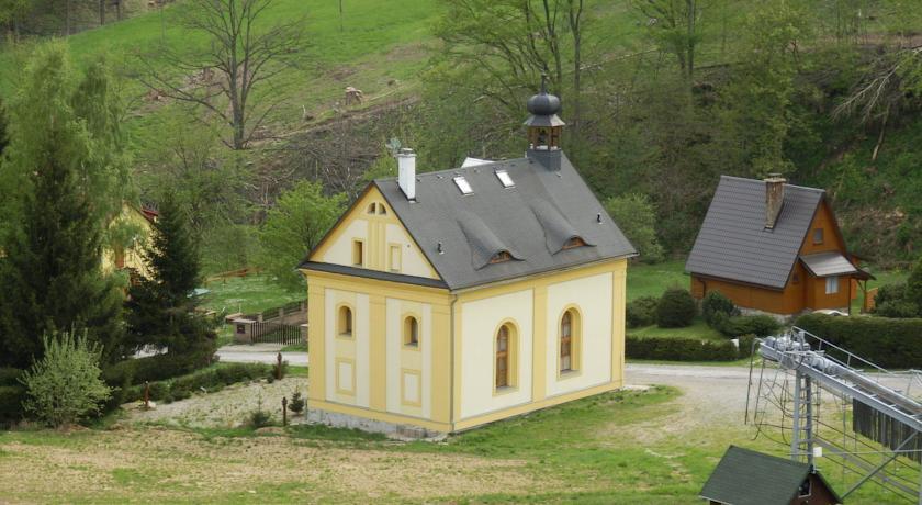 Отель Hotel Pod Zvonem