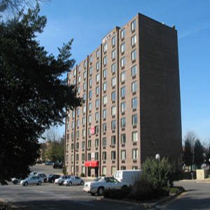 Отель Bragg Towers Extended Stay Hotel