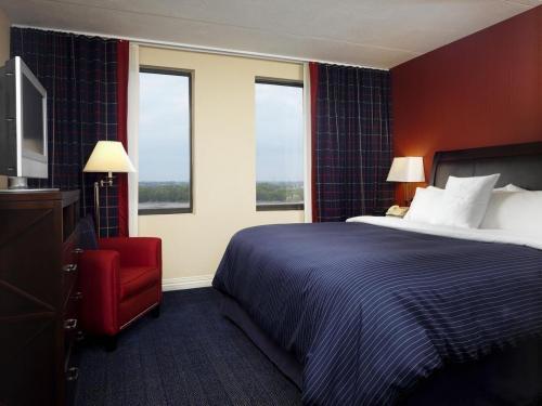 Отель Sheraton Suites Philadelphia