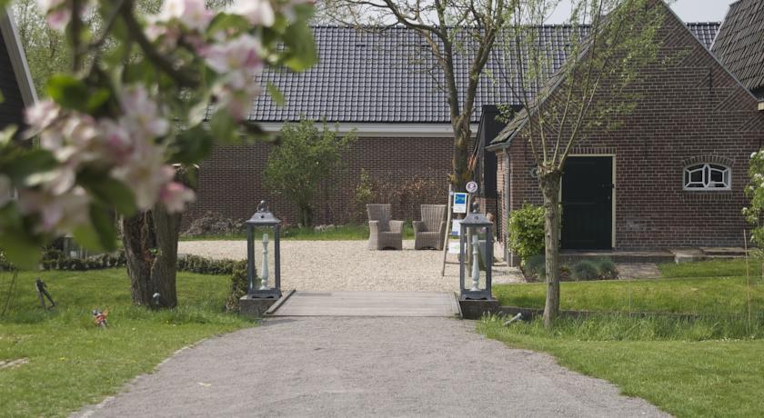 Мини-отель B&B Onder den Peerenboom