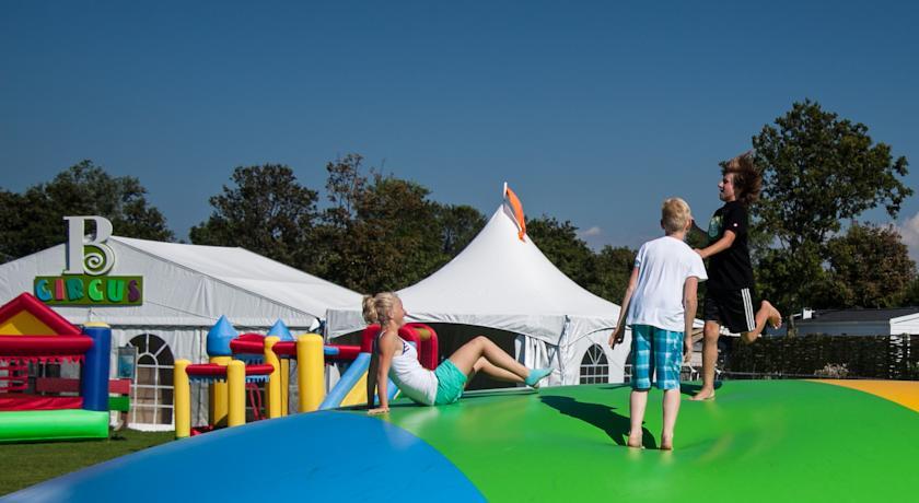 Отель Camping de Brem