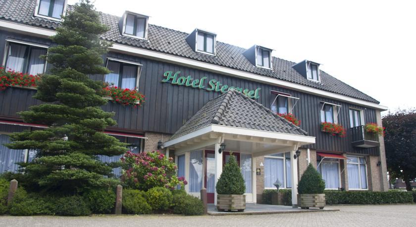 Отель Hotel Steensel