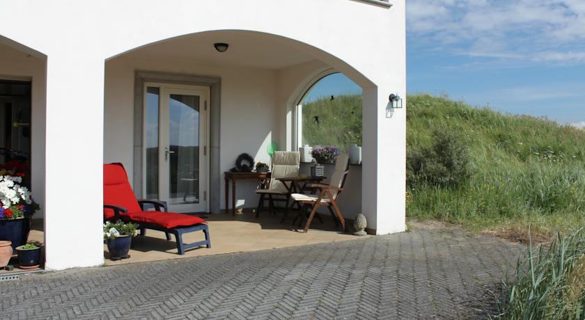 Dune Apartment