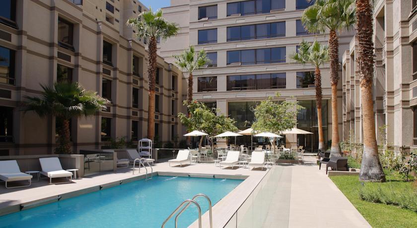 Отель Holiday Inn Express Iquique