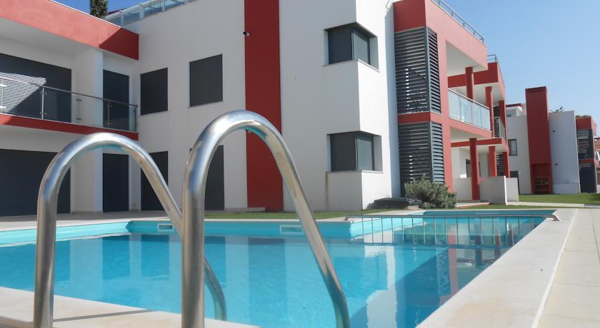 Baleal Beach Apartment - Swimming Pool