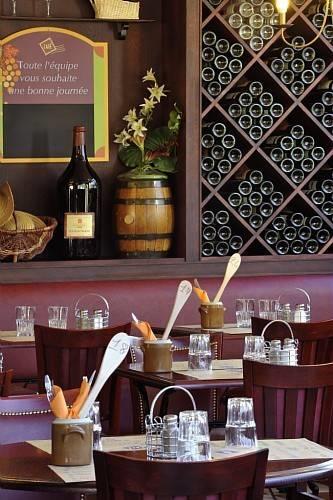 Отель Ibis Chartres Ouest Luce