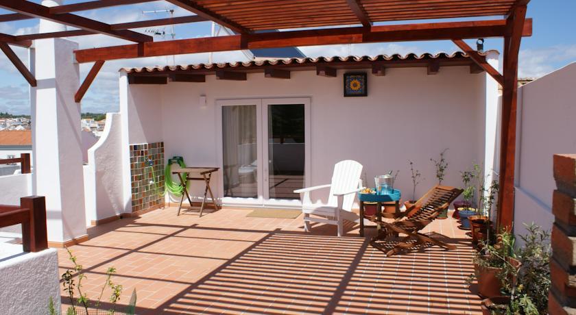 Мини-отель Downtown Alegria B&B