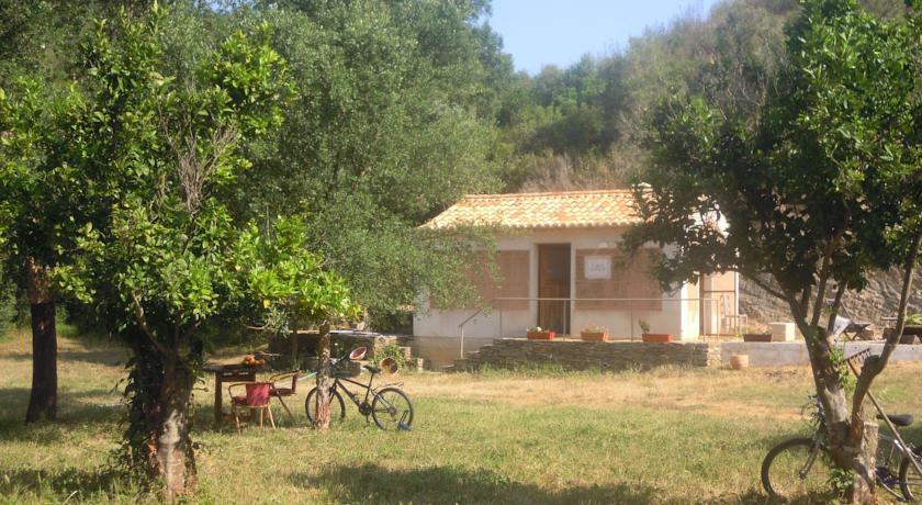 Отель Casas da Cerca