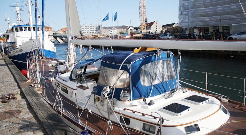 Scheherazade Boat