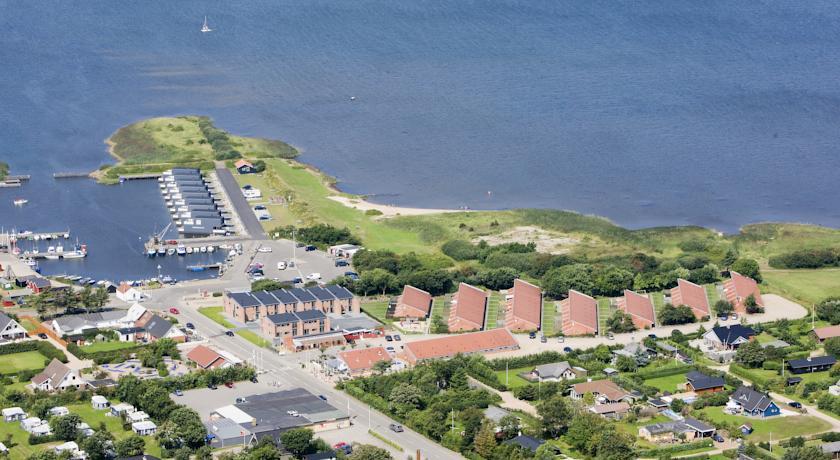 Отель Danland Bork Holiday Center