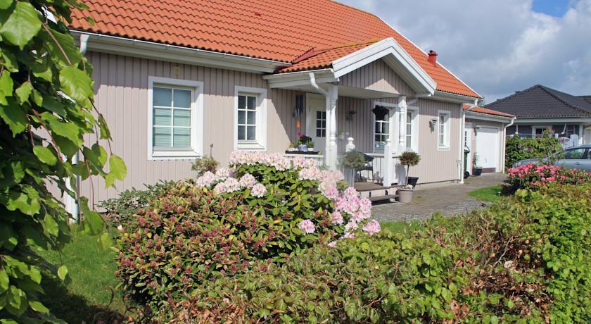 Апартаменты Falster Bed & Breakfast
