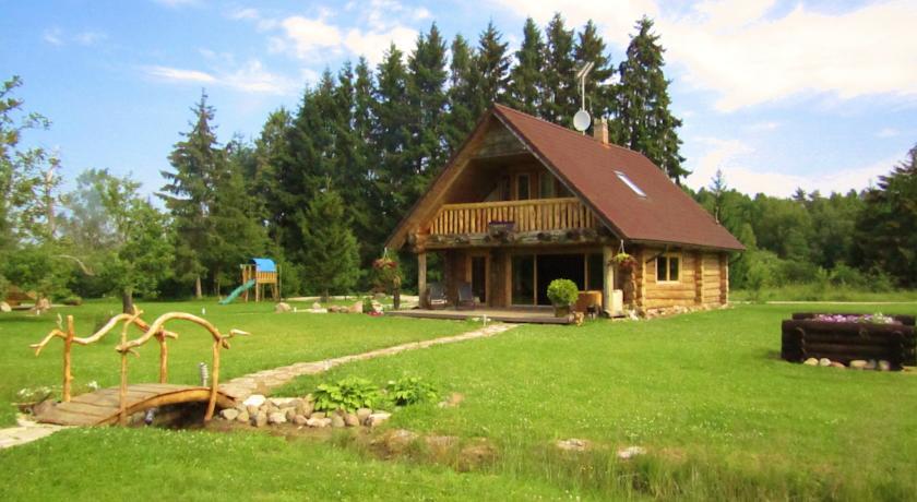 Отель Saare Villa
