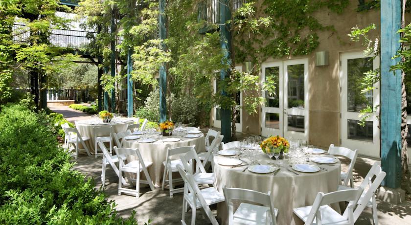 Отель The Inn at Southbridge