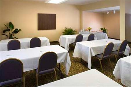 Отель Hampton Inn Oak Ridge