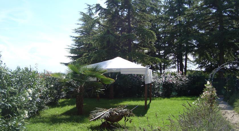 Отель b&b Borgo Crispi