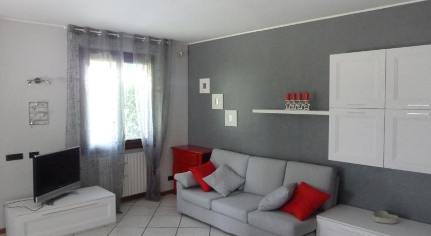 Апартаменты Casa Vacanza Giardino Cantù