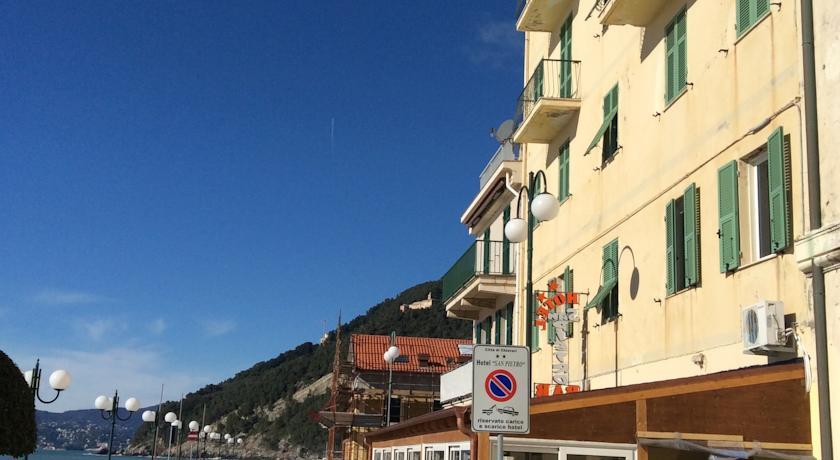 Отель Hotel San Pietro Chiavari