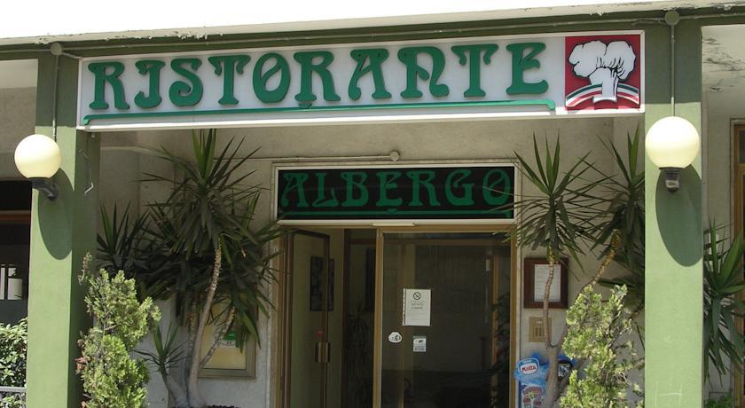 Отель Albergo Tenda Verde