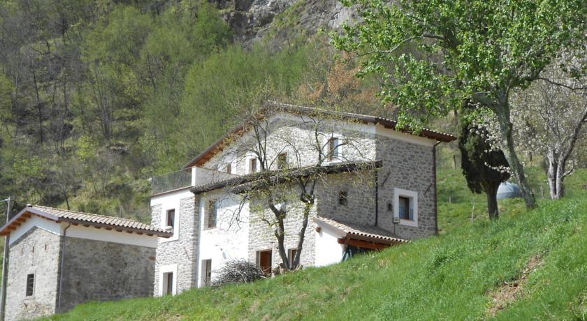 Отель Agriturismo di là dall'Acqua