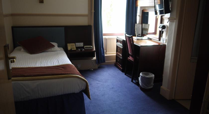 Отель Best Western Queens Hotel